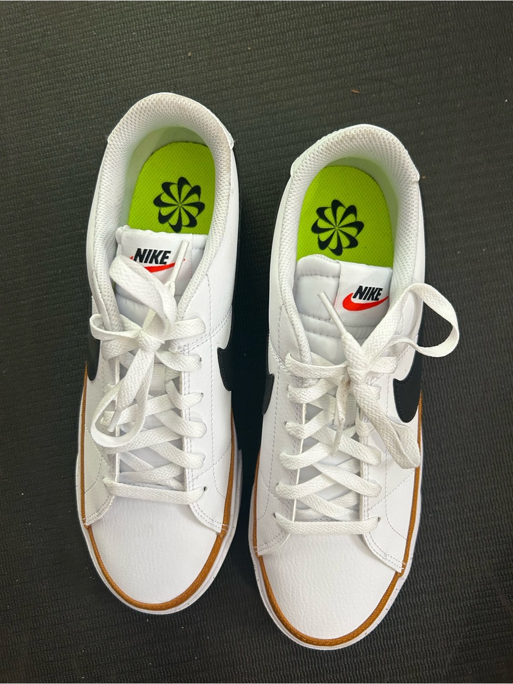 Nike Women's Court Legacy Next Nature Shoes  size 10 excellent condition - Picture 4 of 8